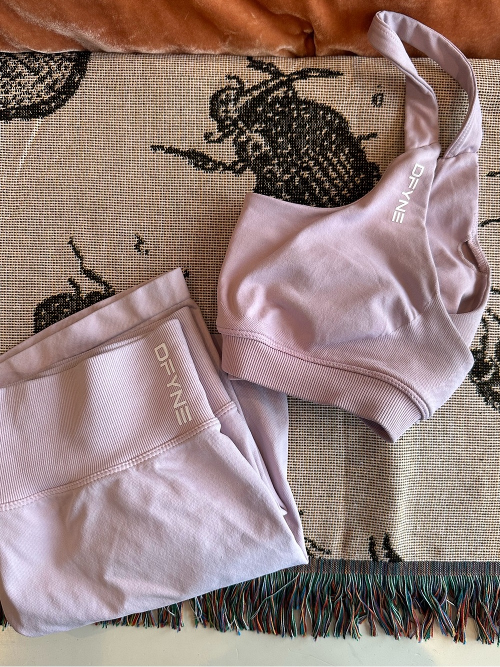 DFYNE ACTIVE LIGHT PINK SET!! LARGE Shorts & SMALL Bra - Picture 4 of 10